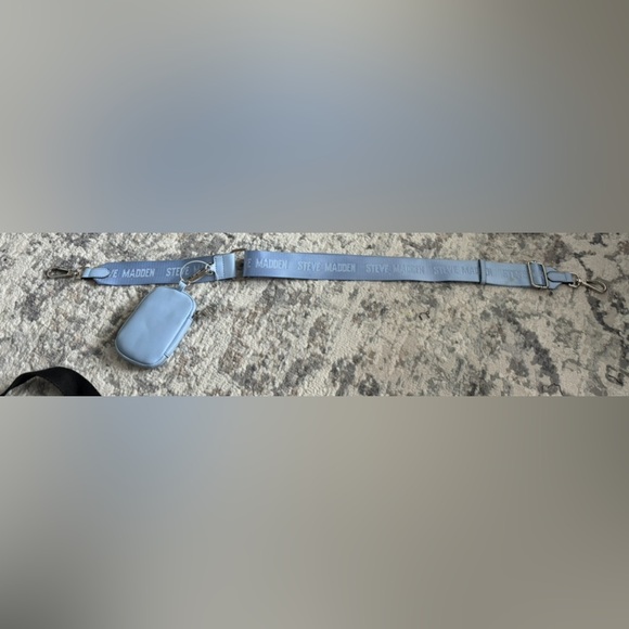 Steve Madden - Picture 2 of 2